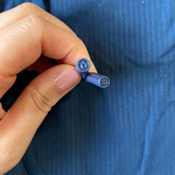 Beyond the studio 25” crop true navy size 2 lululemon nwt - Picture 4 of 16